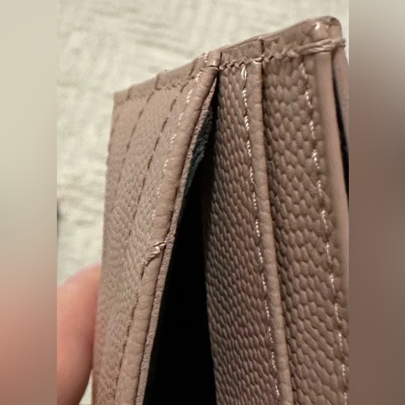 CASSANDRE MATELASSÉ CARD CASE IN GRAIN DE POUDRE LEATHER - Picture 10 of 14